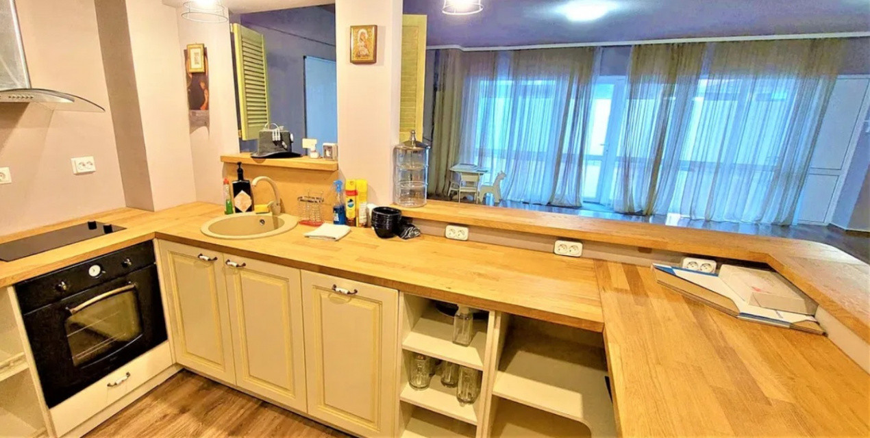 Tomis Nord - spatiu comercial din constructie, 92 mp.