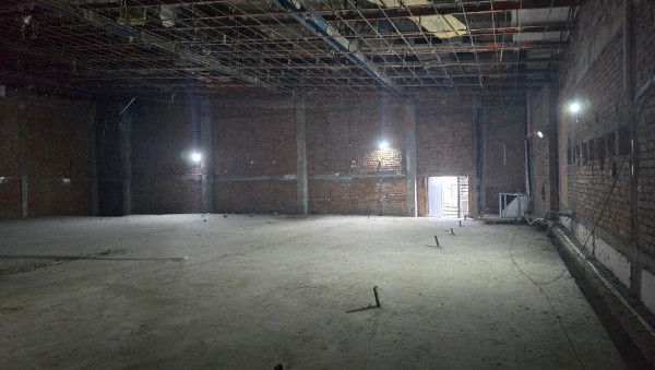 Dacia, spatiu comercial 800 mp., ideal de personalizat !