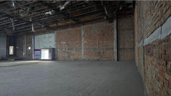 Dacia, spatiu comercial 800 mp., ideal de personalizat !