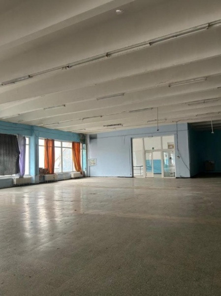 Ultracentral, spatiu versatil 1600 mp. + terasa 625 mp.