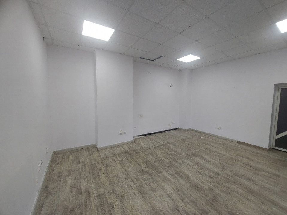 Casa de Cultura, trafic intens, spatiu comercial  106 mp., rampa