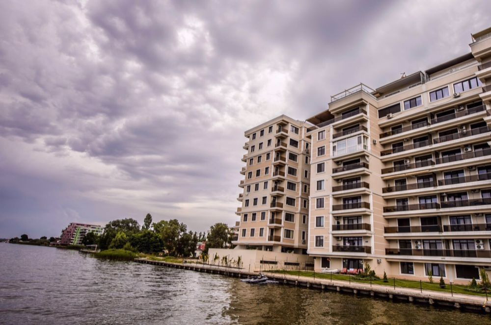 Statiunea Mamaia, 2 camere, loc de parcare subteran, TERMEN LUNG