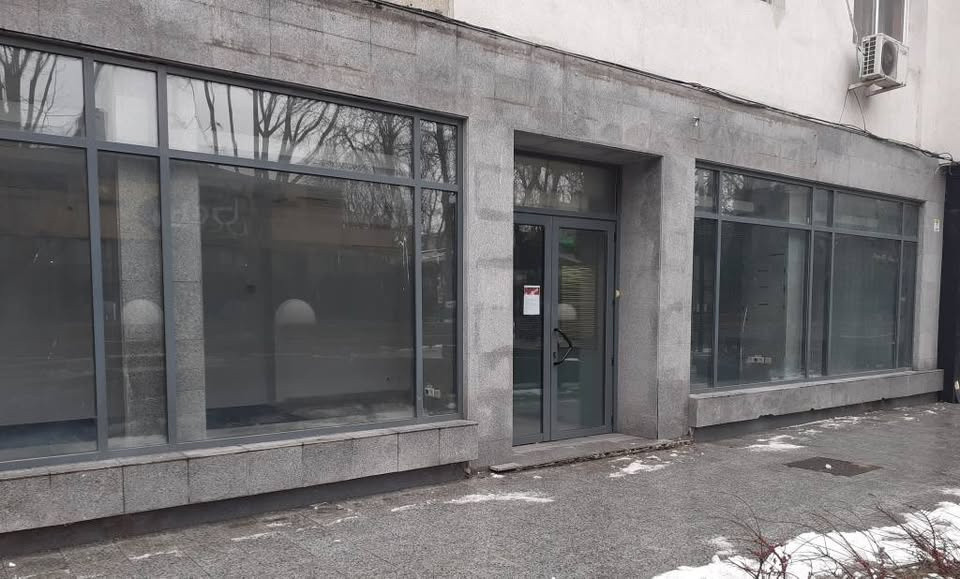 Ultracentral -KM.0,  SPATIU COMERCIAL 126 mp