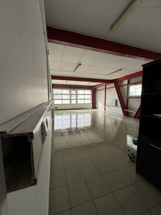 Ovidiu - Birouri 120mp. +garaj 60 mp.+ platformă betonată 2500 mp.