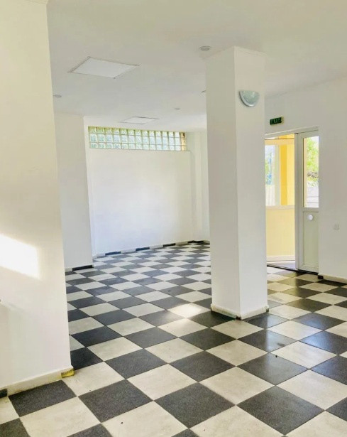 ZONA INDUSTRIALA -  SPAȚIU P+1+M – IDEAL PENTRU SEDIU FIRMA/ SHOWROOM/ BIROURI