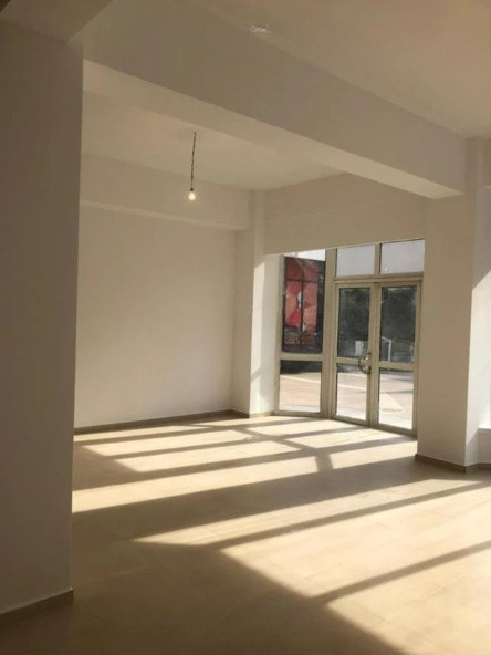 Casa de Cultura, spatiu comercial, 100 mp.