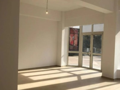 Casa de Cultura, spatiu comercial, 100 mp.