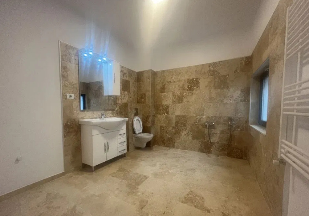 Piata Ovidiu ( Centrul Vechi), spatiu IDEAL BIROURI