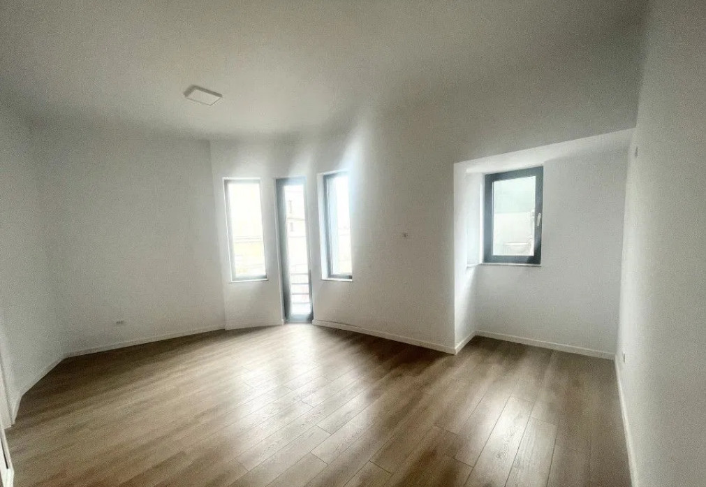 Piata Ovidiu ( Centrul Vechi), spatiu IDEAL BIROURI