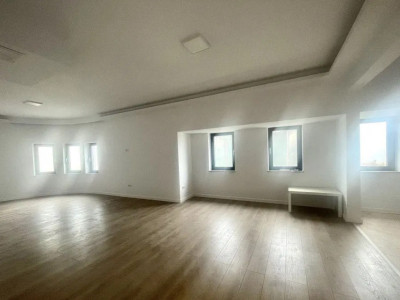 Piata Ovidiu ( Centrul Vechi), spatiu IDEAL BIROURI