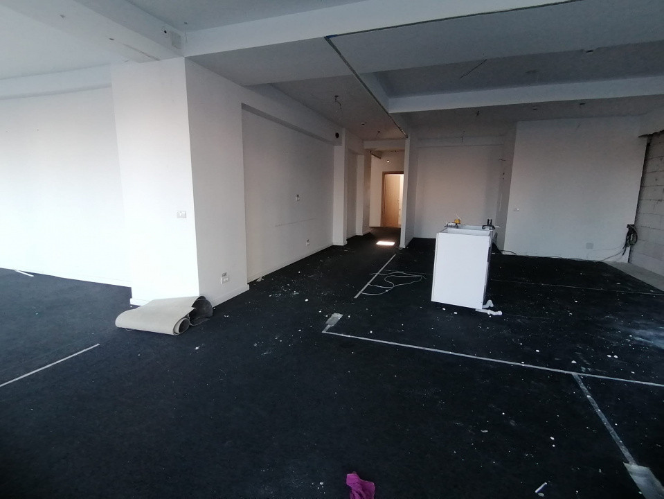 Tomis Plus, spatiu comercial, 128 mp.