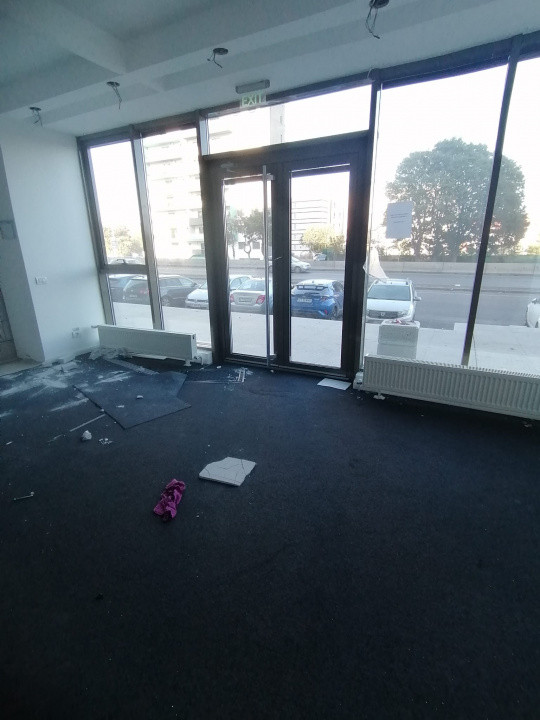 Tomis Plus, spatiu comercial, 128 mp.