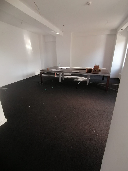 Tomis Plus, SPATIU COMERCIAL 128 mp.