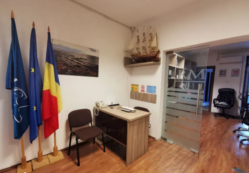 Vânzare Vilă Ultracentrală D+P+2 pe Bulevardul Mamaia – Spațiu Comercial sau Rez