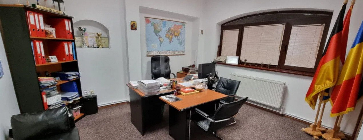 Vânzare Vilă Ultracentrală D+P+2 pe Bulevardul Mamaia – Spațiu Comercial sau Rez