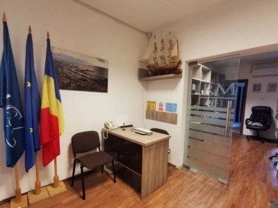 Vânzare Vilă Ultracentrală D+P+2 pe Bulevardul Mamaia – Spațiu Comercial sau Rez