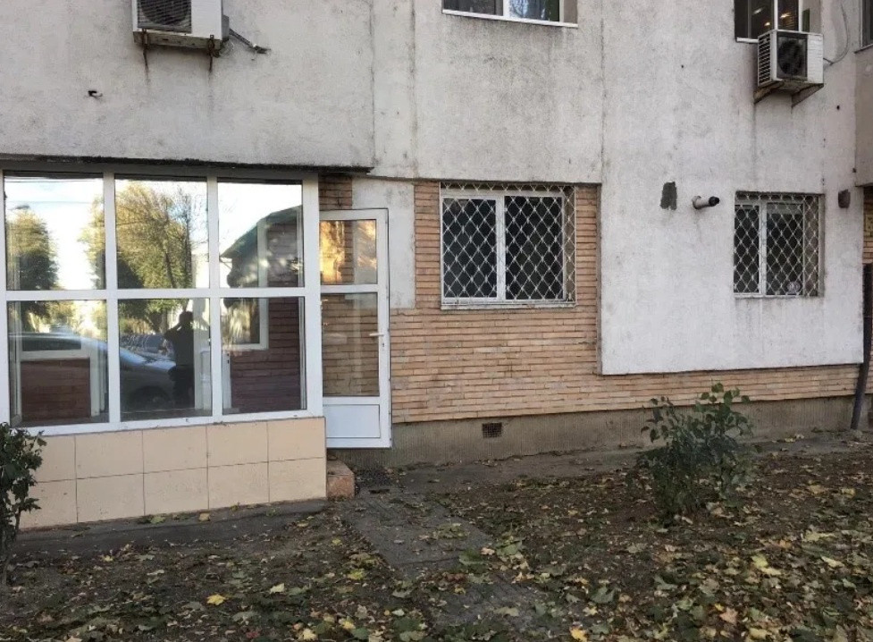 Capitol, imobil cu INTRARE DIN STRADA, 2 camere