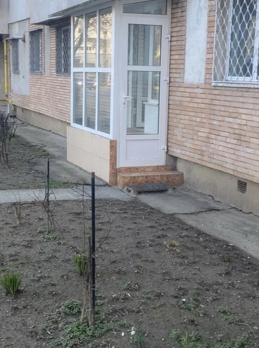 Capitol, imobil cu INTRARE DIN STRADA, 2 camere