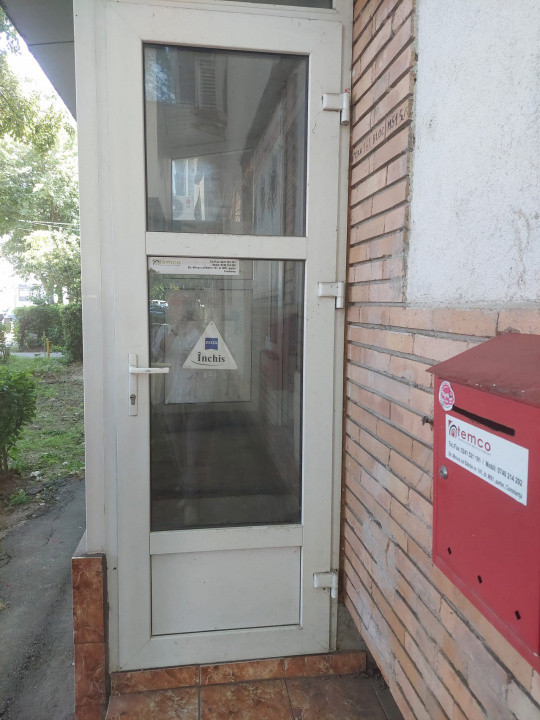 Capitol, imobil cu INTRARE DIN STRADA, 2 camere