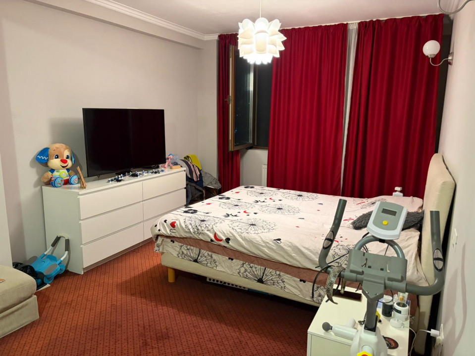 Tomis Plus imobil 3 camere , 103 mp. utili, loc parcare subteran, mobilat