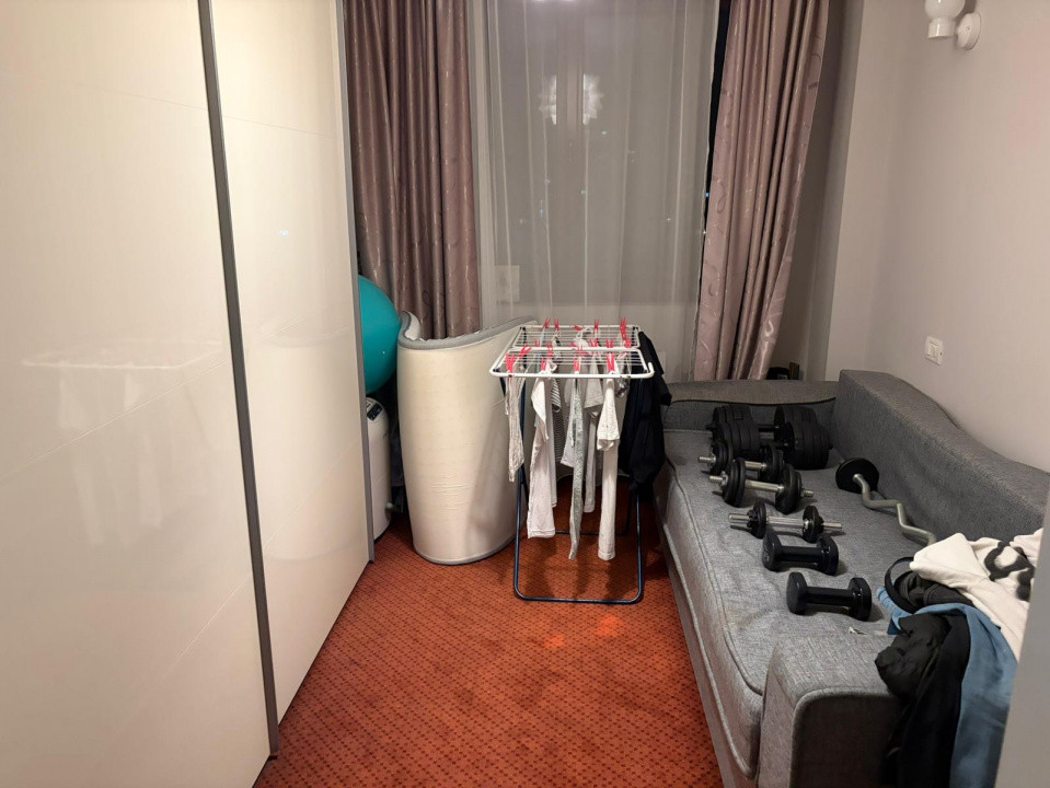 Tomis Plus imobil 3 camere , 103 mp. utili, loc parcare subteran, mobilat