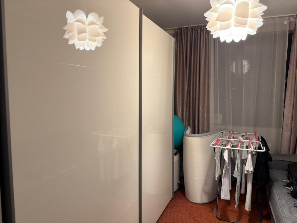 Tomis Plus imobil 3 camere , 103 mp. utili, loc parcare subteran, mobilat