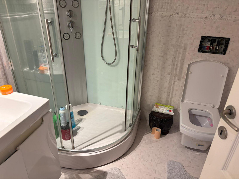 Tomis Plus imobil 3 camere , 103 mp. utili, loc parcare subteran, mobilat