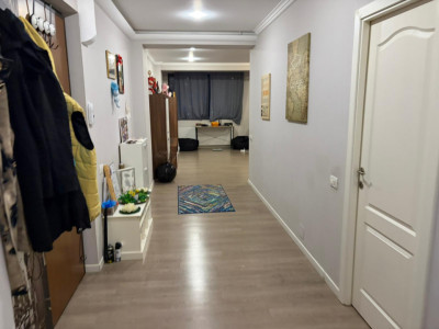 Tomis Plus imobil 3 camere , 103 mp. utili, loc parcare subteran, mobilat