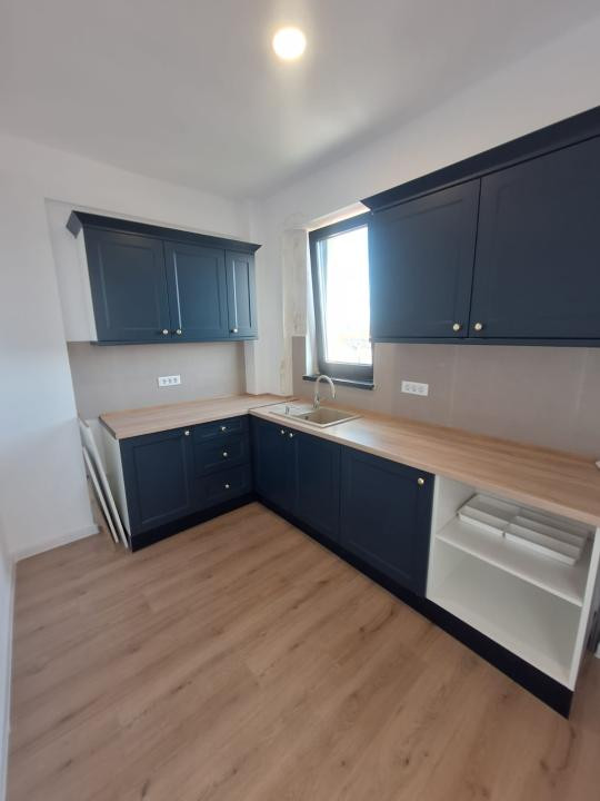 Tomis III , spatii IDEAL BIROURI, 65 mp., LOC PARCARE