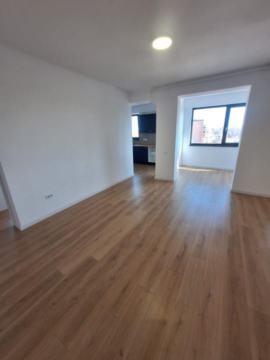 Tomis III , spatii IDEAL BIROURI, 65 mp., LOC PARCARE