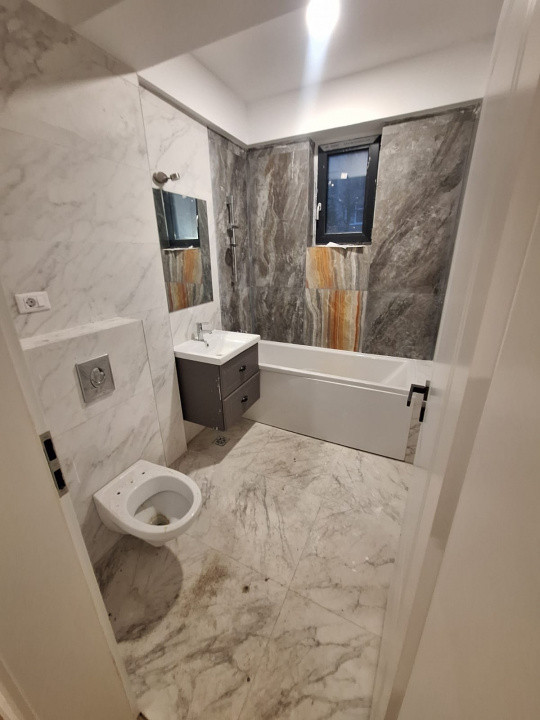 Tomis III , spatii IDEAL BIROURI, 65 mp., LOC PARCARE