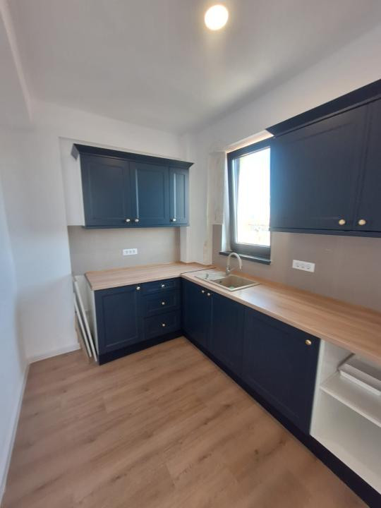 Tomis III , spatii IDEAL BIROURI, 65 mp., LOC PARCARE