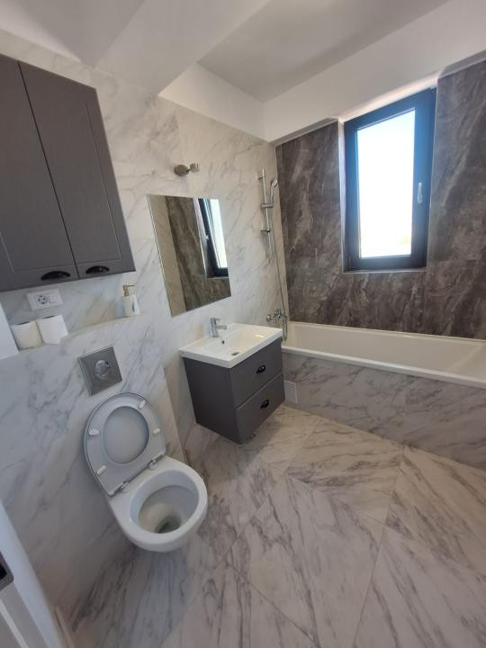 Tomis III , spatii IDEAL BIROURI, 65 mp., LOC PARCARE