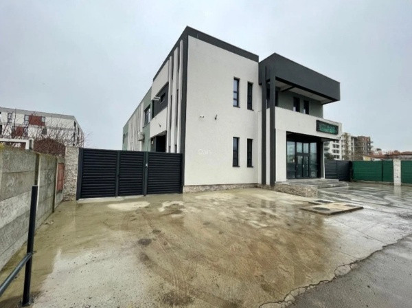 Palazu Mare, spatiu 500 mp., etaj 1