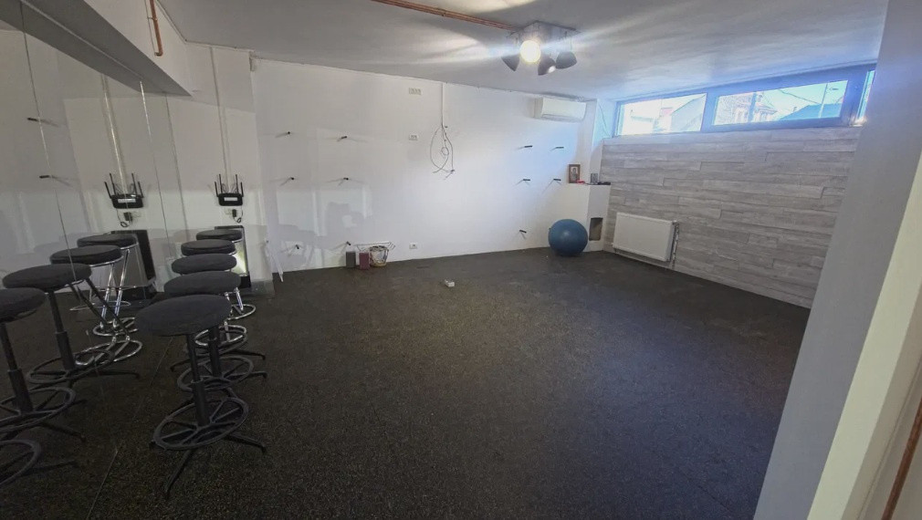 Bd. MAMAIA, spatiu comercial, 57 mp. , UTILITATI INCLUSE