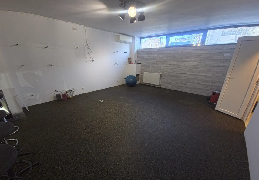 Bd. MAMAIA, spatiu comercial, 57 mp. , UTILITATI INCLUSE