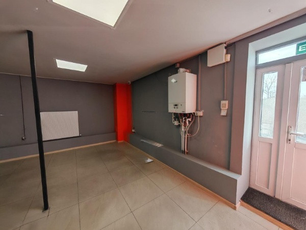 Hală industrială 1.342 mp , platformă 1.000 mp | acces TIR | 380V, 70 kw