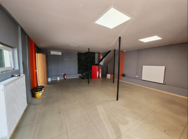 Hală industrială 1.342 mp , platformă 1.000 mp | acces TIR | 380V, 70 kw