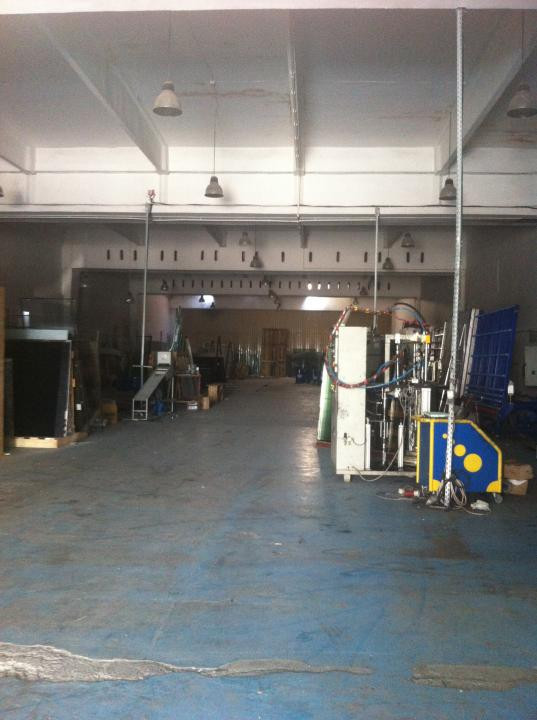 Hală industrială 1.342 mp , platformă 1.000 mp | acces TIR | 380V, 70 kw