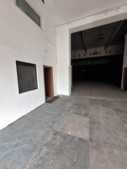 Hală industrială 1.342 mp , platformă 1.000 mp | acces TIR | 380V, 70 kw