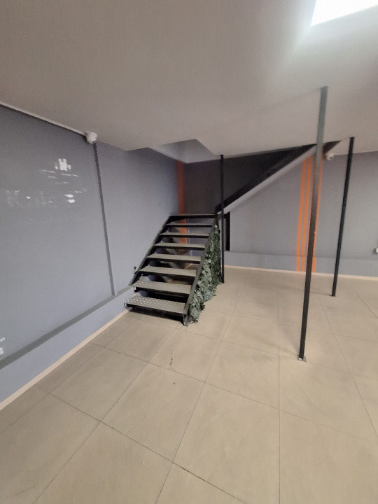 Hală industrială 1.342 mp , platformă 1.000 mp | acces TIR | 380V, 70 kw