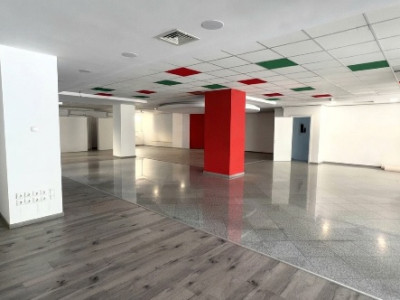 KM 0 - Ultracentral - bd. Tomis, SPATIU COMERCIAL 580 mp.