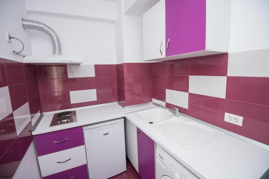 Imobil D+P+2, 11 camere cu baie proprie, UTILITATI INCLUSE!