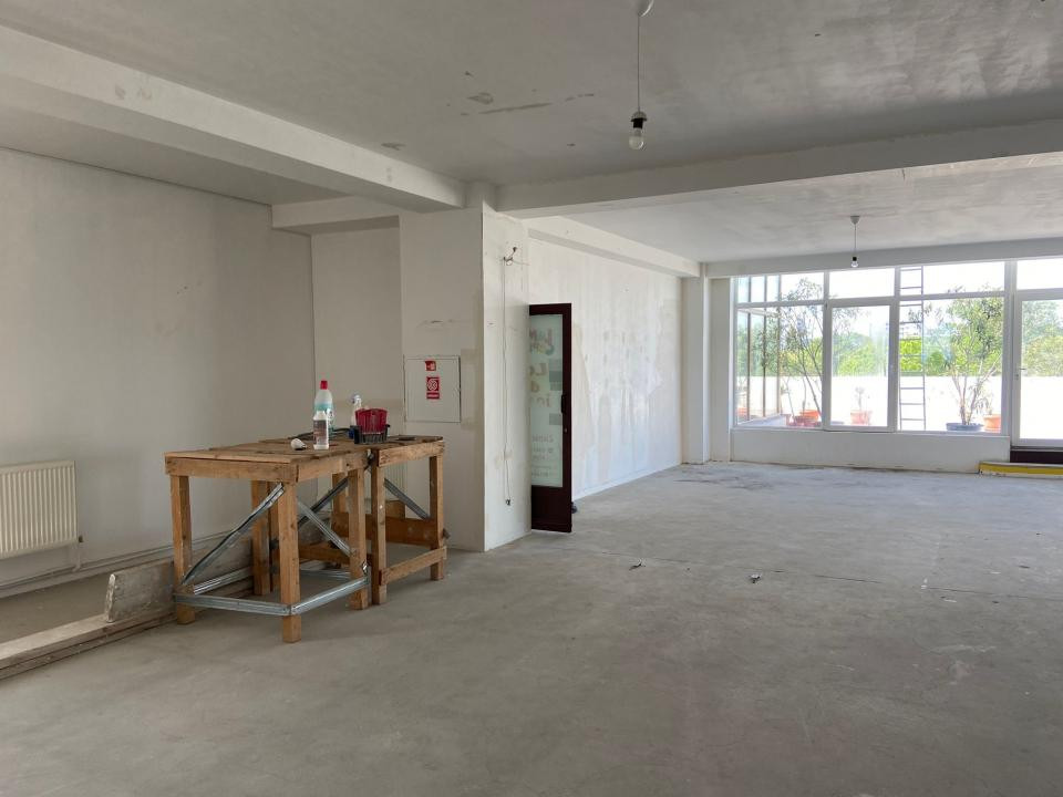 Ultracentral - bd. Tomis, SPATIU COMERCIAL 350 mp., etaje 1/2