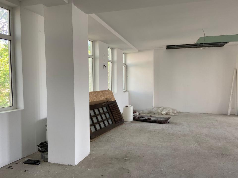 Ultracentral - bd. Tomis, SPATIU COMERCIAL 350 mp., etaje 1/2