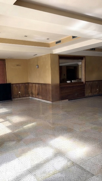 Ultracentral - KM.0, SPATIU COMERCIAL 350 mp., etaje 1