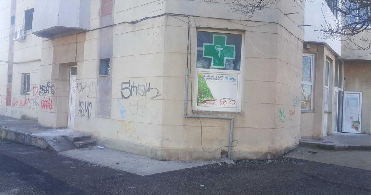 Km. 4- 5  - bd. Aurel Vlaicu, spatiu 147 mp., 3 intrari