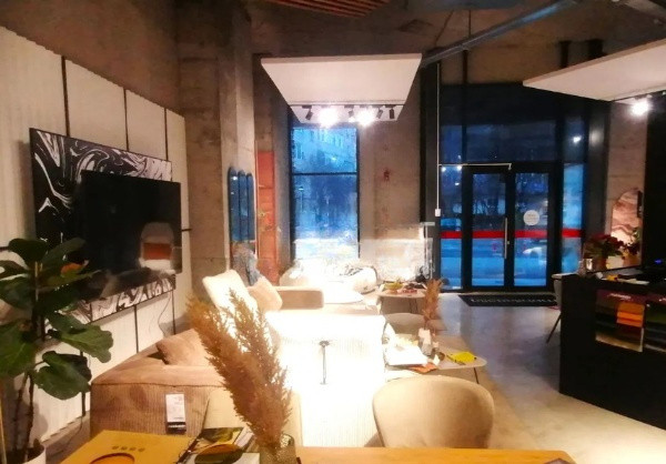 Tomis Nord, spatiu comercial, 450 mp.