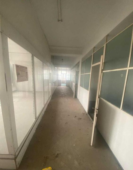 Bd. I.C. Bratianu, spatiu comercial 200 - 550 mp.