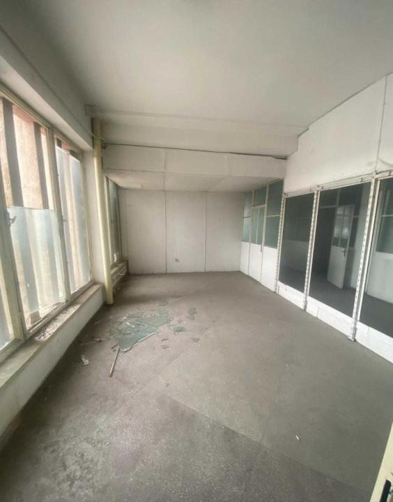 Bd. I.C. Bratianu, spatiu comercial 200 - 550 mp.